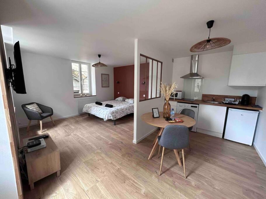 Appartement Au Coeur De Valence Valence  Eksteriør billede